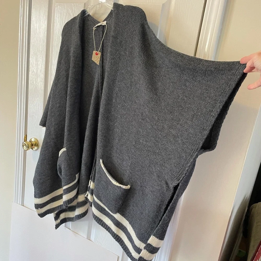 Open-Front Knit Poncho Cape in Charcoal with Cream Trim